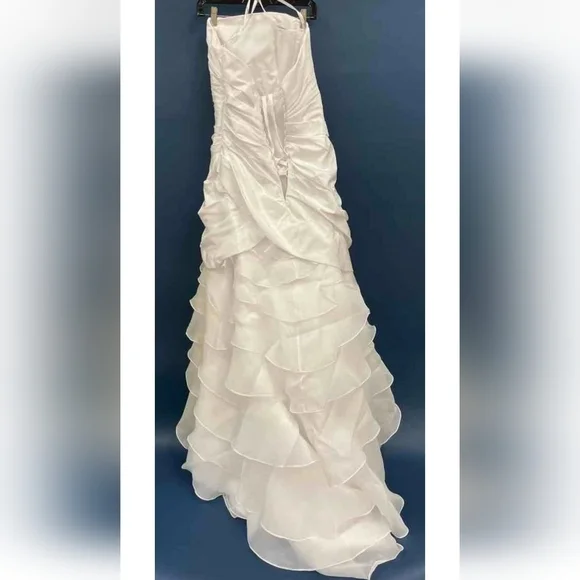 COSMOBELLAElegant  Layered White Wedding Coset Style Sz 10- 12 - Picture 2 of 6